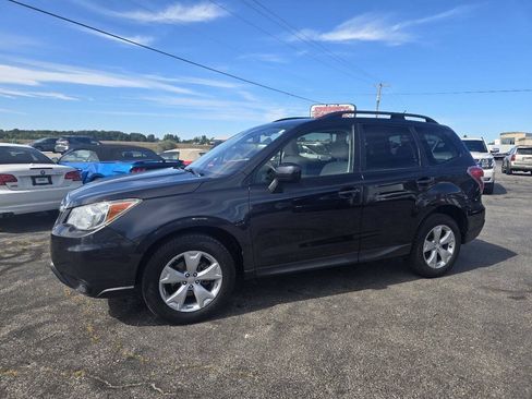 Used 2015 Subaru Forester 2.5i Premium AWD/4WD image 3