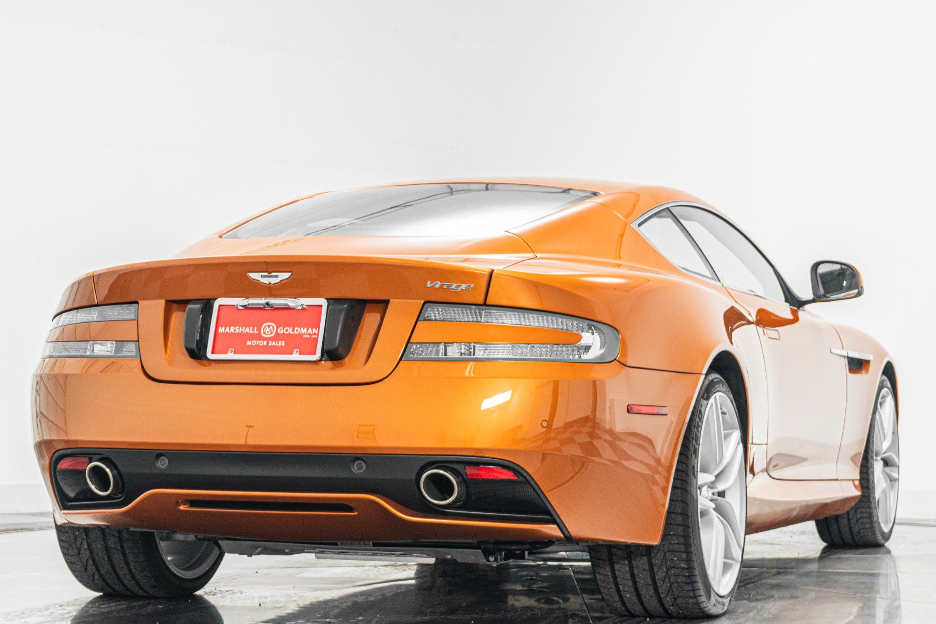 Used 2012 Aston Martin Virage Coupe RWD image 8