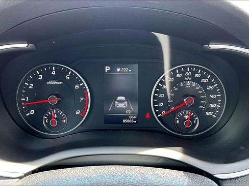 Used 2022 Kia Stinger GT-Line w/ Sun & Sound Package RWD image 13