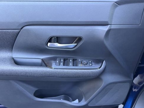 New 2025 Nissan Kicks SV w/ Charging Package image 24