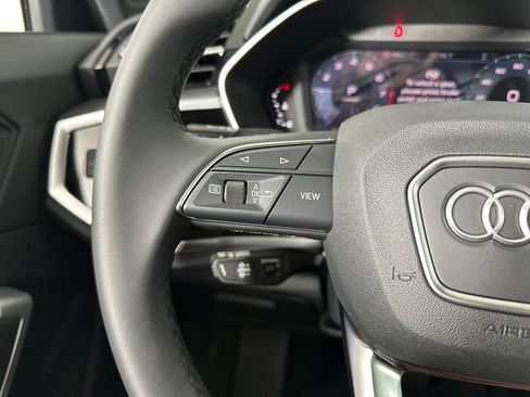 Certified 2025 Audi Q3 2.0T Premium w/ Convenience Package image 44