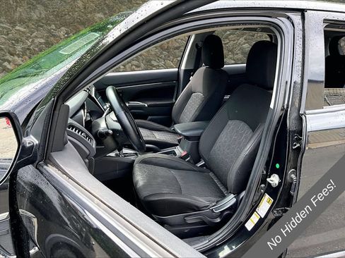 Used 2020 Mitsubishi Outlander Sport SE AWD/4WD image 19