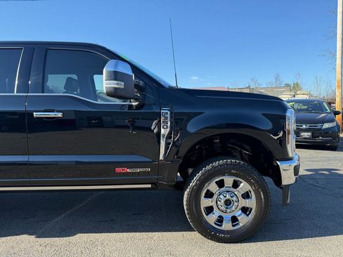 Used 2024 Ford F350 Lariat w/ Lariat Ultimate Package image 23