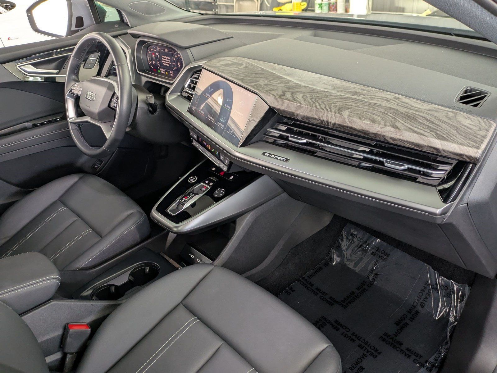 Used 2023 Audi Q4 e-tron Premium w/ Convenience Package AWD/4WD image 21