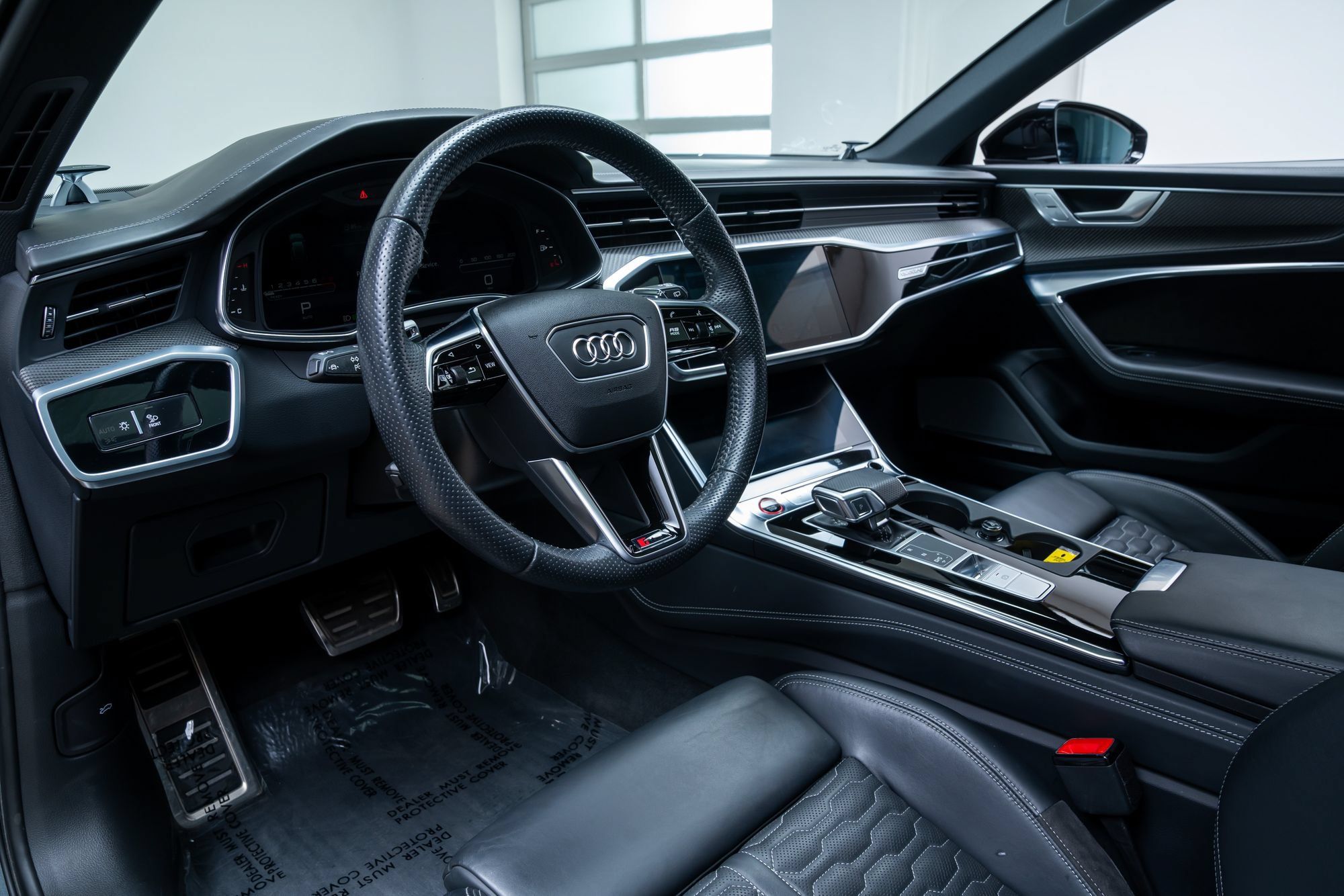 Used 2021 Audi RS 6 AWD/4WD image 23