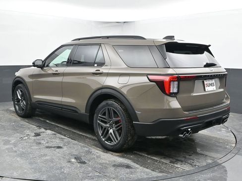 New 2026 Ford Explorer ST w/ Sun And Sound Package image 8