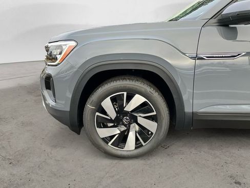 New 2026 Volkswagen Atlas Cross Sport SE image 14