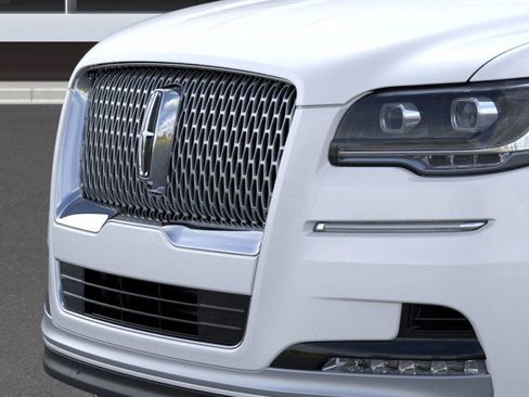 New 2023 Lincoln Navigator L Reserve image 17