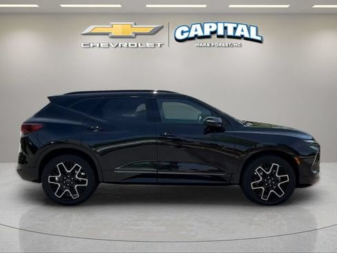 Used 2023 Chevrolet Blazer RS w/ Driver Confidence II Package FWD image 7