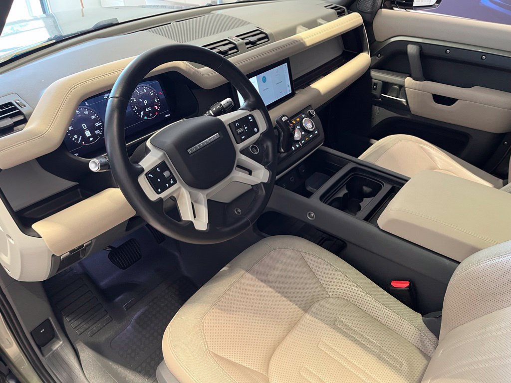 Certified 2020 Land Rover Defender 110 S AWD/4WD image 22