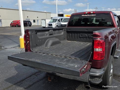 Used 2016 GMC Sierra 2500 SLE w/ SLE Preferred Package AWD/4WD image 5