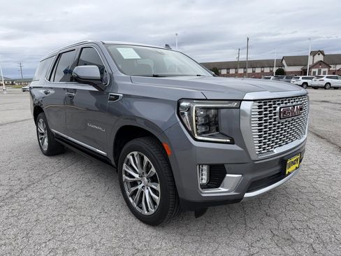 Used 2021 GMC Yukon Denali w/ Denali Ultimate Package image 3