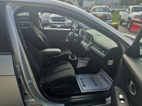 Used 2024 Hyundai Ioniq 5 SEL AWD/4WD image 10