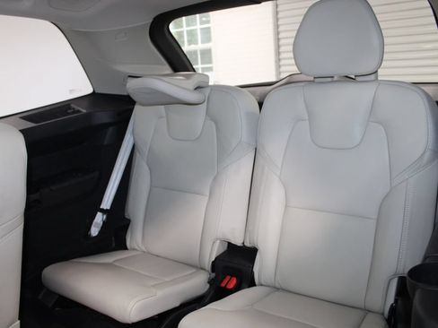Used 2022 Volvo XC90 T8 Inscription w/ Advanced Package AWD/4WD image 22