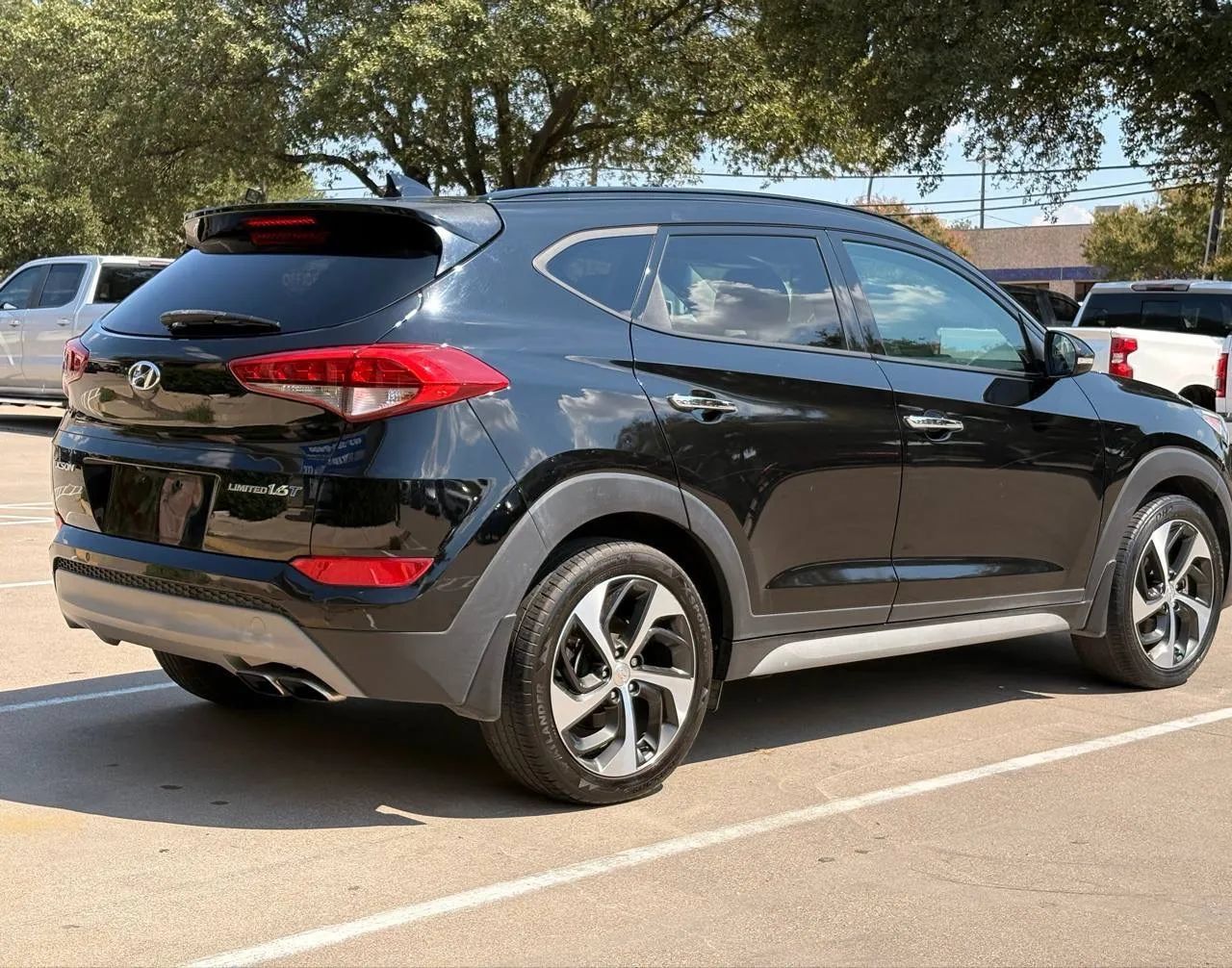 Used 2018 Hyundai Tucson Limited w/ Ultimate Package 02 FWD image 3