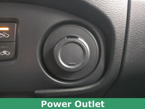 Used 2023 Nissan Frontier PRO-4X w/ Pro Convenience Package image 36