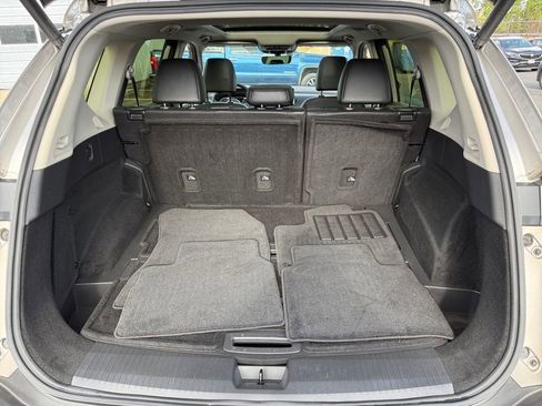 Used 2023 Nissan Rogue SL w/ SL Premium Package image 26