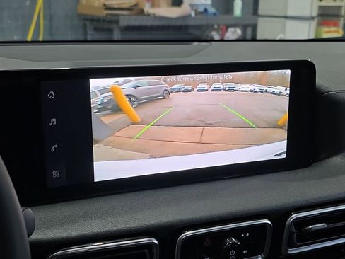 New 2026 Nissan Sentra SV w/ SV Convenience Package FWD image 17