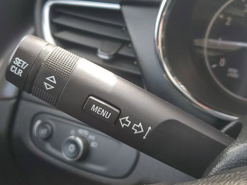 Used 2019 Buick Encore Preferred image 10