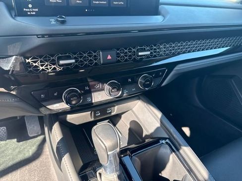 Used 2024 Honda Accord Touring image 17