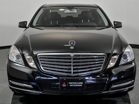Used 2012 Mercedes-Benz E 350 4MATIC Sedan image 4