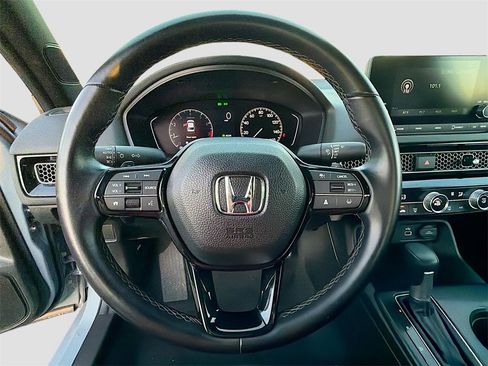 Used 2024 Honda Civic Sport image 11