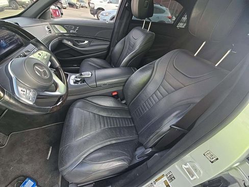 Used 2018 Mercedes-Benz S 560 4MATIC Sedan image 4
