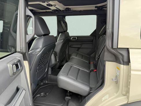 New 2025 Ford Bronco Badlands AWD/4WD image 5
