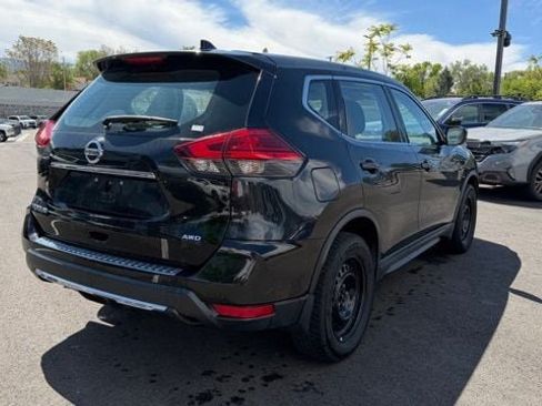 Used 2017 Nissan Rogue S AWD/4WD image 3