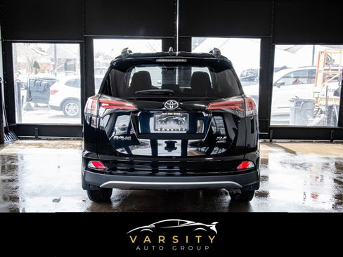 Used 2018 Toyota RAV4 XLE w/ Plus Extra Value Package image 5