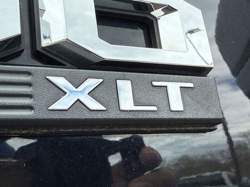 Used 2020 Ford F150 XLT w/ Equipment Group 302A Luxury AWD/4WD image 21
