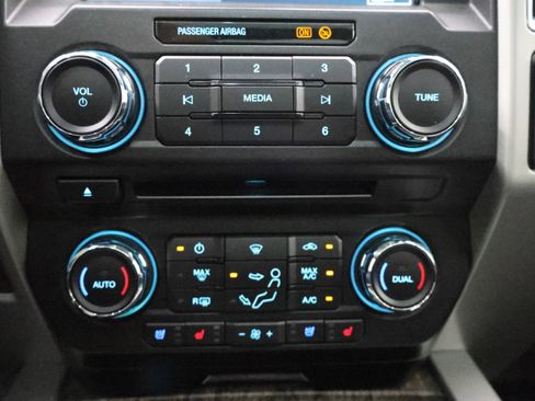 Used 2017 Ford F350 Lariat w/ Lariat Ultimate Package image 51