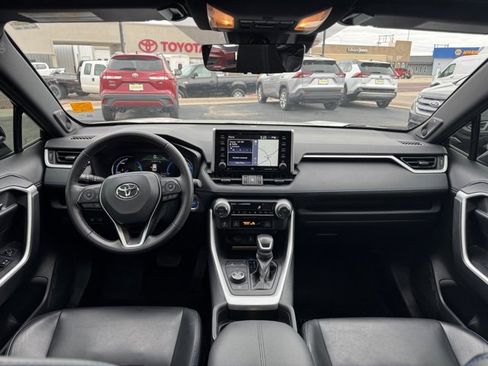 Used 2020 Toyota RAV4 XSE image 19
