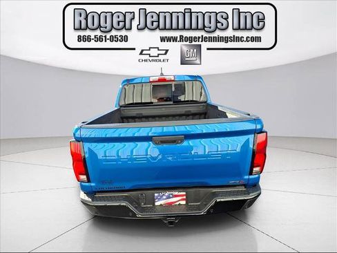 Used 2023 Chevrolet Colorado ZR2 w/ ZR2 Convenience Package III image 8