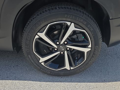 Used 2023 Chevrolet TrailBlazer RS FWD image 13