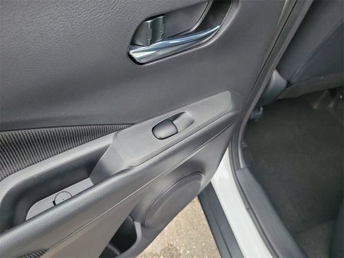 Certified 2023 Nissan Kicks SV image 12