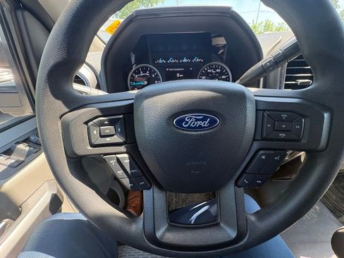 Used 2022 Ford F250 XLT w/ XLT Premium Package AWD/4WD image 24