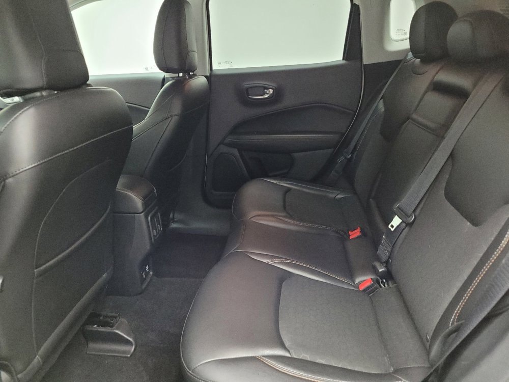 Used 2018 Jeep Compass Latitude w/ Popular Equipment Group AWD/4WD image 18
