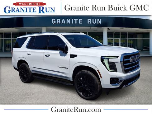 Used 2025 GMC Yukon Elevation w/ LPO, Yukon Black Package AWD/4WD image 1