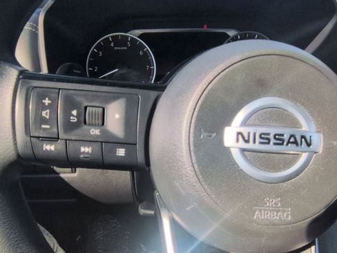 Certified 2021 Nissan Rogue SV image 19