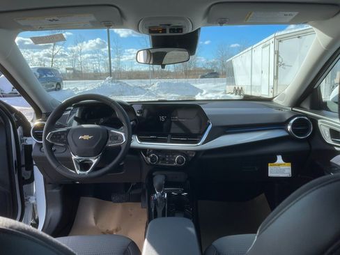 New 2026 Chevrolet Trax LT w/ LT Convenience Package image 21