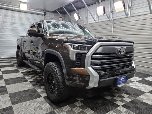 Used 2023 Toyota Tundra Limited AWD/4WD image 5