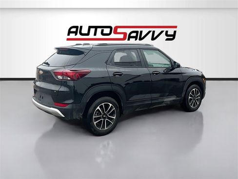 Used 2024 Chevrolet TrailBlazer LT w/ LT Cold Weather Package image 7