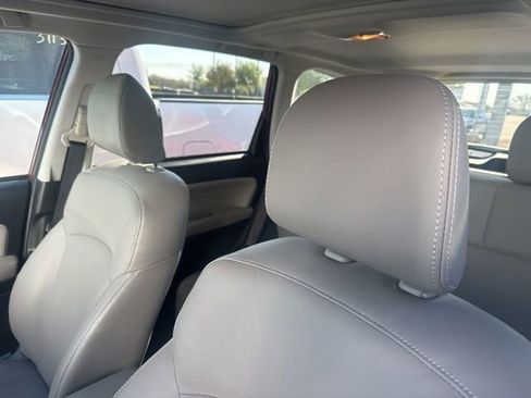 Used 2016 Subaru Forester 2.5i Limited image 9