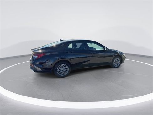 New 2026 Hyundai Elantra Blue image 8