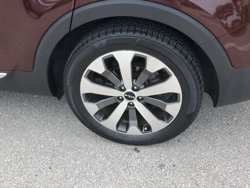 Certified 2022 Kia Telluride EX w/ EX Premium Package FWD image 5