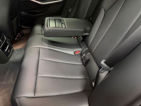 Used 2023 BMW 330i xDrive Sedan w/ Premium Package image 20