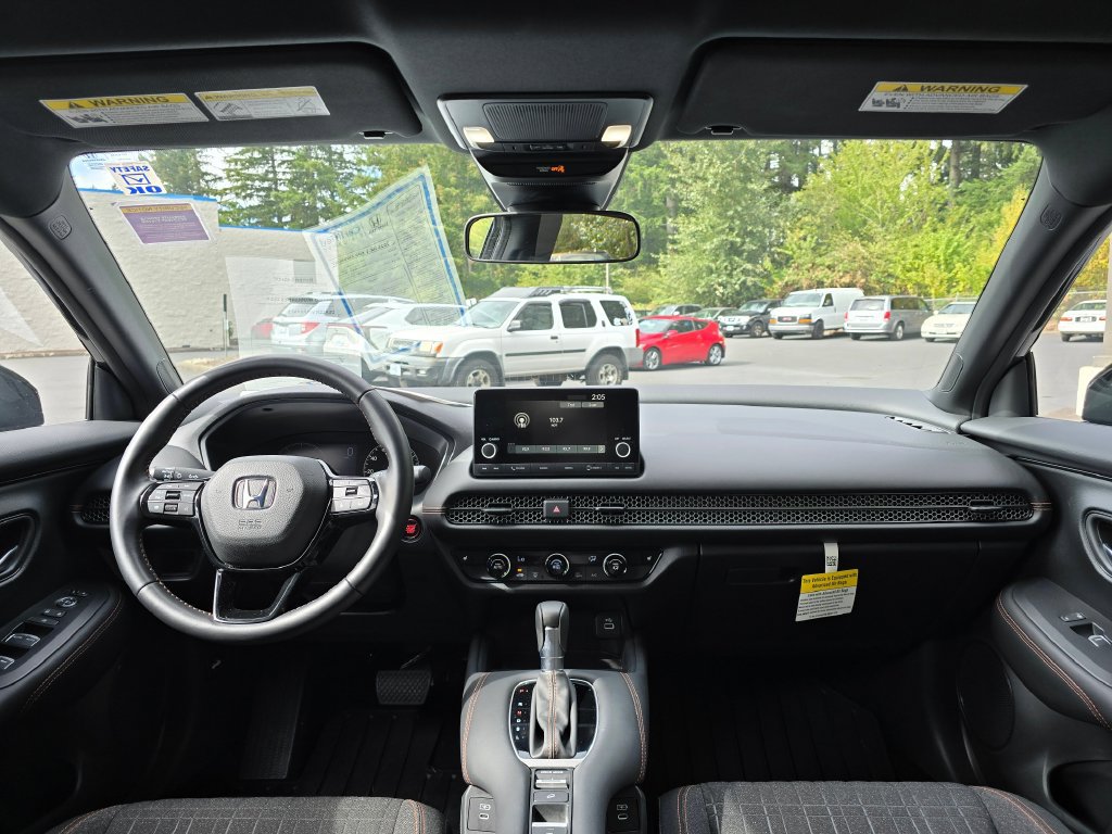 Certified 2025 Honda HR-V Sport image 6