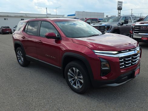 New 2027 Chevrolet Equinox LT w/ Convenience Package II FWD image 2