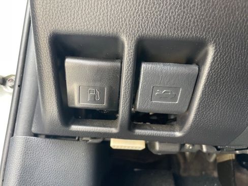 Used 2019 Toyota RAV4 XLE image 14